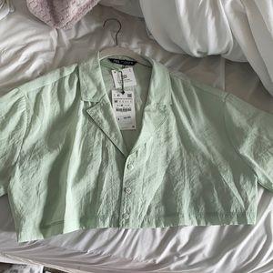 Light green cropped button down